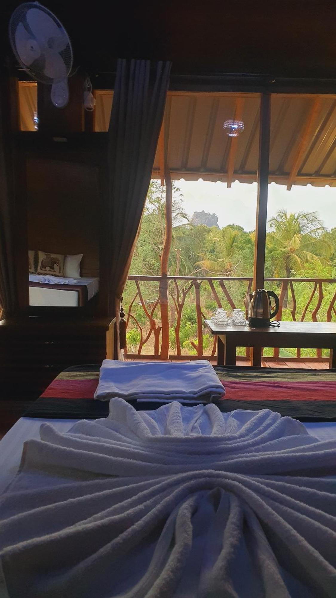 Vila Sigiriya Rock View Tree House Exteriér fotografie